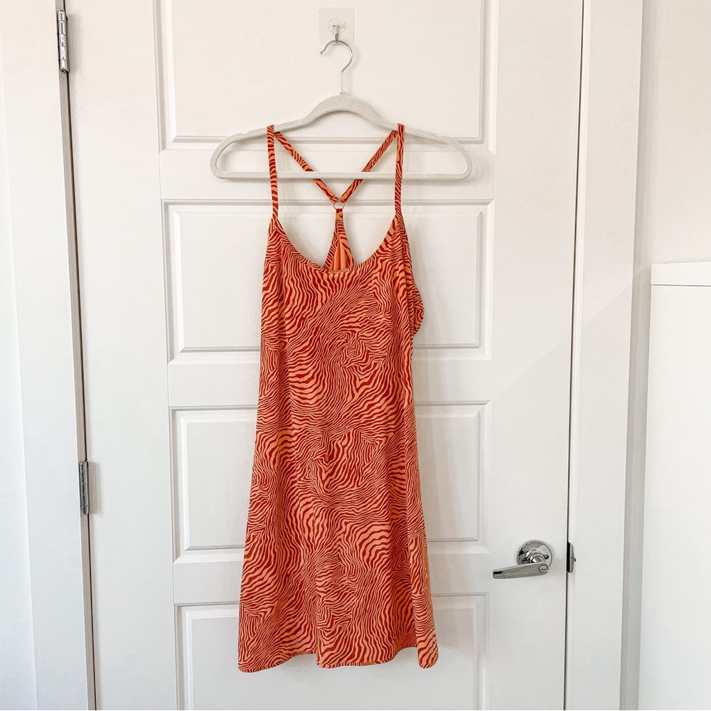NEW Outdoor Voices Exercise Dress Melon Zebra - Picture 9 of 10